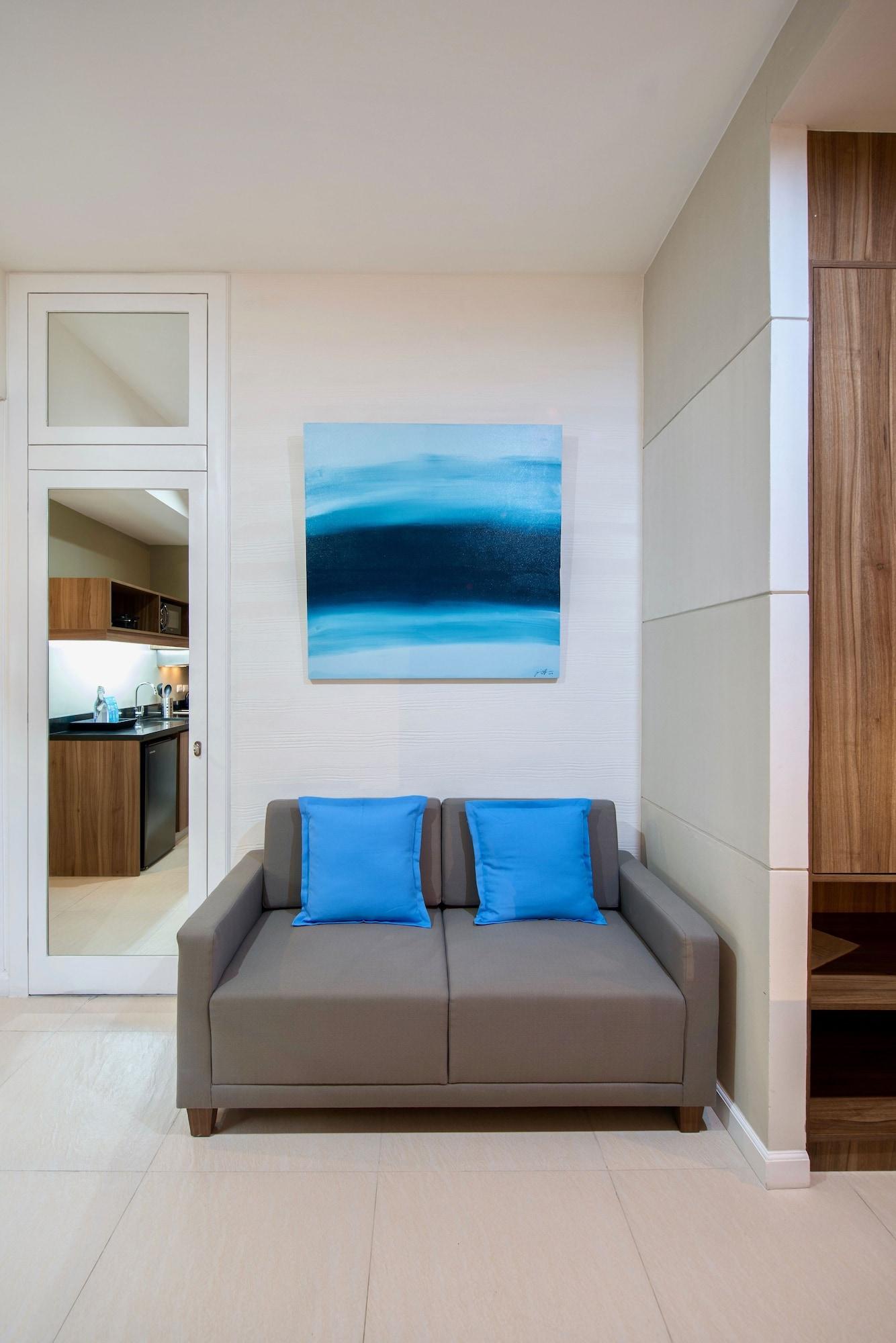 The Sphere Managed By Hii Makati City