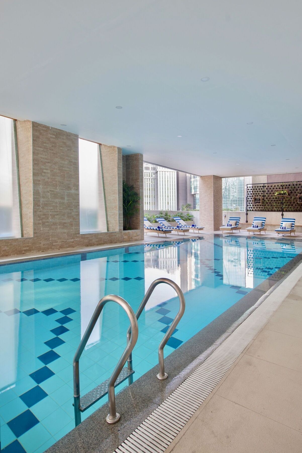 The Sphere Managed By Hii 3* Makati City